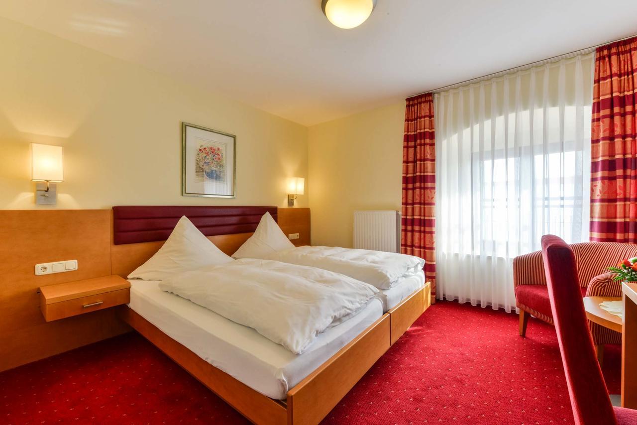 Hotel Sixt Rohr in Niederbayern Εξωτερικό φωτογραφία