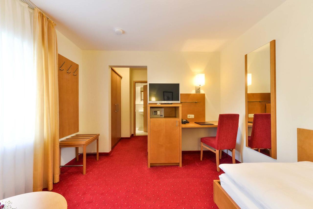 Hotel Sixt Rohr in Niederbayern Εξωτερικό φωτογραφία
