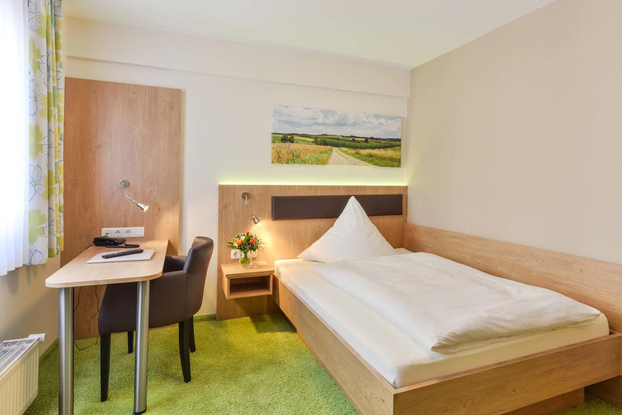 Hotel Sixt Rohr in Niederbayern Εξωτερικό φωτογραφία